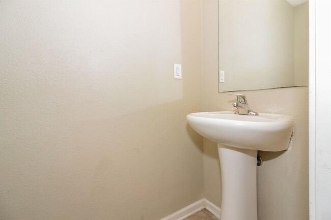 Building Photo - 4490 Sweet Whisper Cove