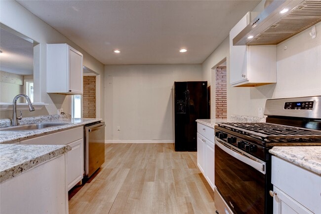 Building Photo - 6721 Stroud Dr