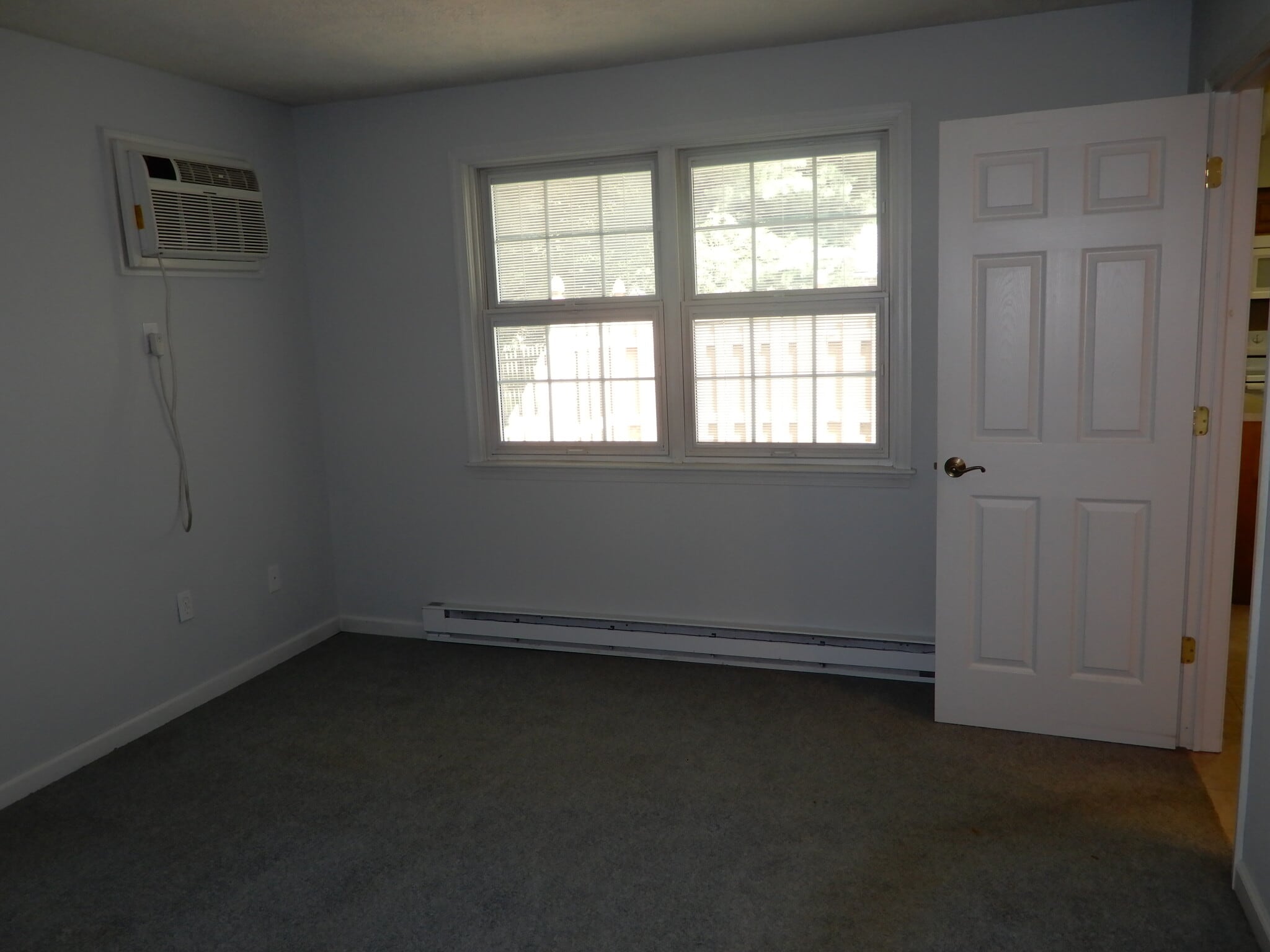 Primary Bedroom - 117 S Kistler St