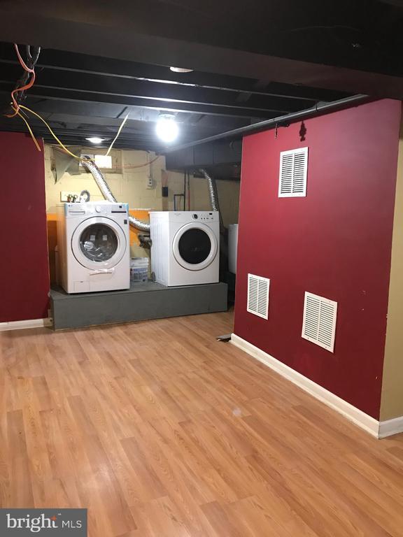 Building Photo - 510 S Juniper St