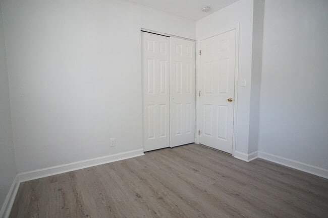 Building Photo - 727 Bunker Rd