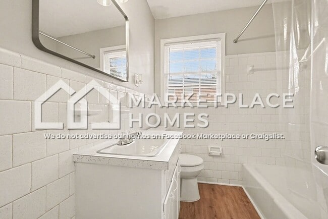 Building Photo - 5713 Alabama St SW