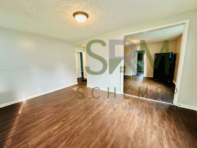 Building Photo - 2BR off Taylor Blvd with open floor plan *$400 off 1st months rent*