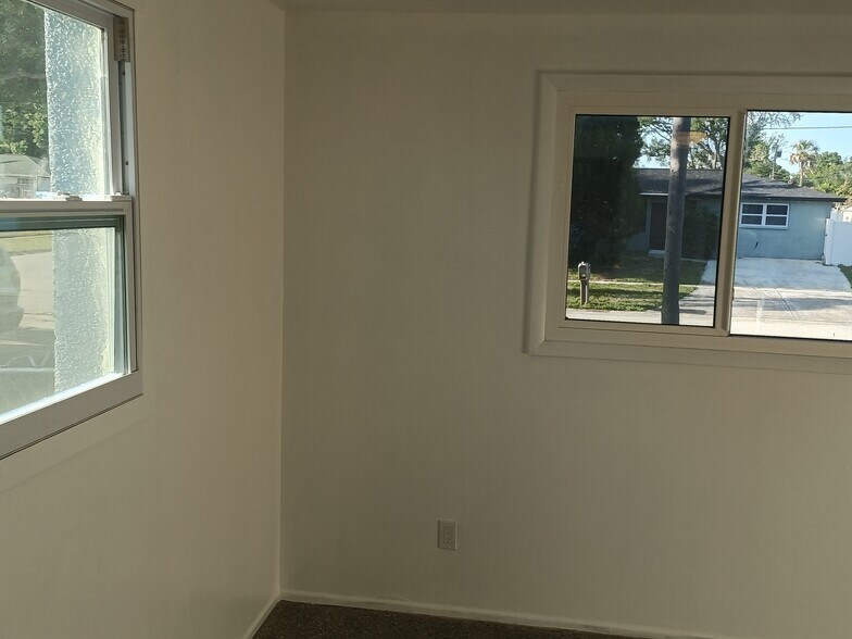 Building Photo - 9098 Southern Comfort Dr