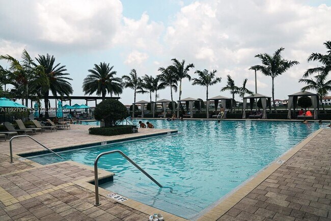 Building Photo - 3434 W 104th Terrace