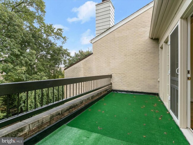 Building Photo - 4424 Westover Pl NW