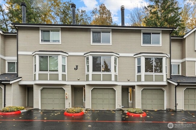 Building Photo - 16101 Bothell Everett Hwy