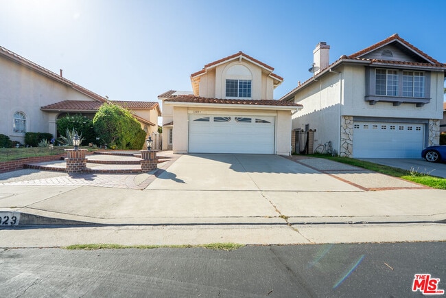Building Photo - 12023 Stone Gate Way