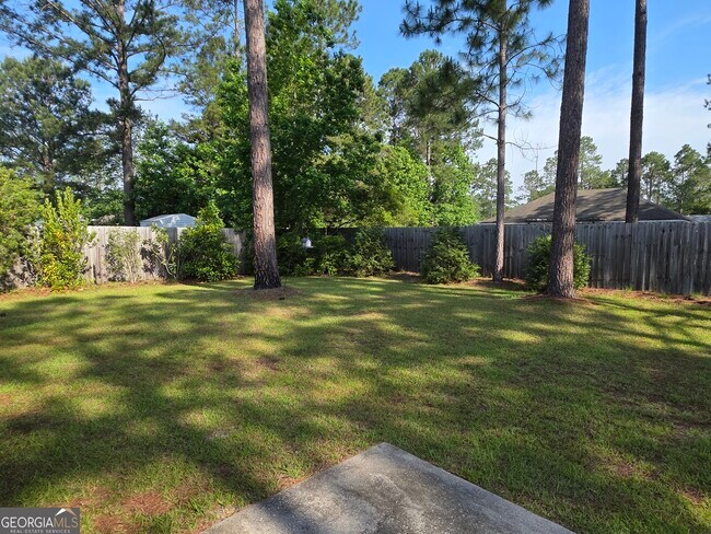 Building Photo - 101 Mossy Oak Dr