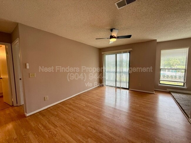 Building Photo - 10200 Belle Rive Blvd