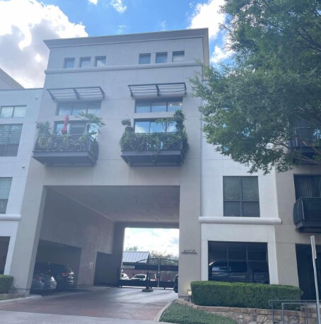 Building Photo - 4605 Cedar Springs Rd