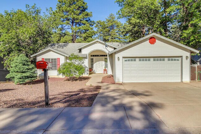 Building Photo - 311 S 16th St