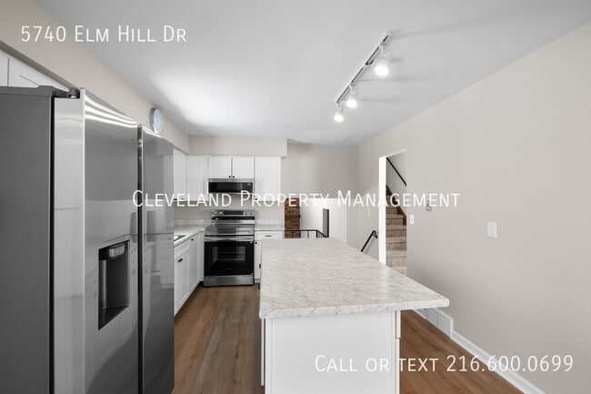 Building Photo - 5740 Elm Hill Dr