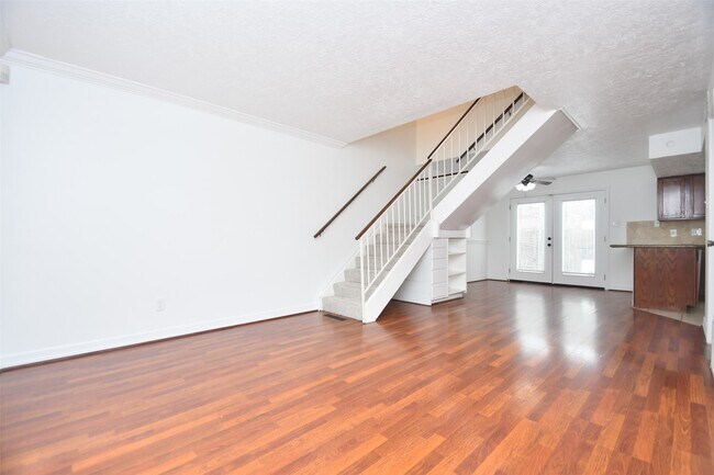 Building Photo - 10018 Knoboak Dr