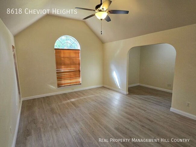 Building Photo - 8618 Cheviot Heights