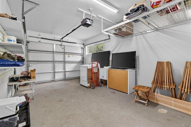 Building Photo - 3231 Salzedo St