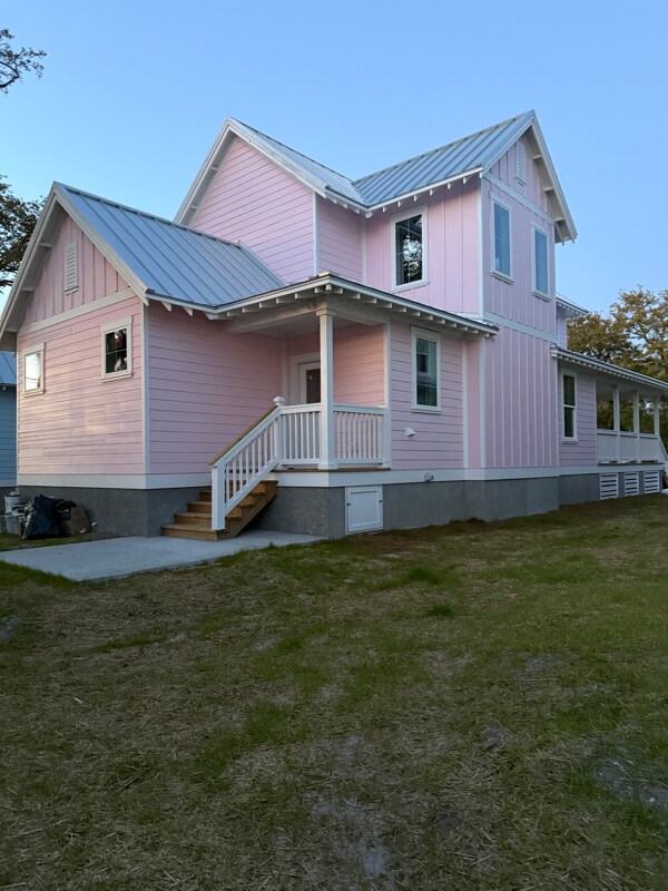 Building Photo - 725 N Atlantic Ave