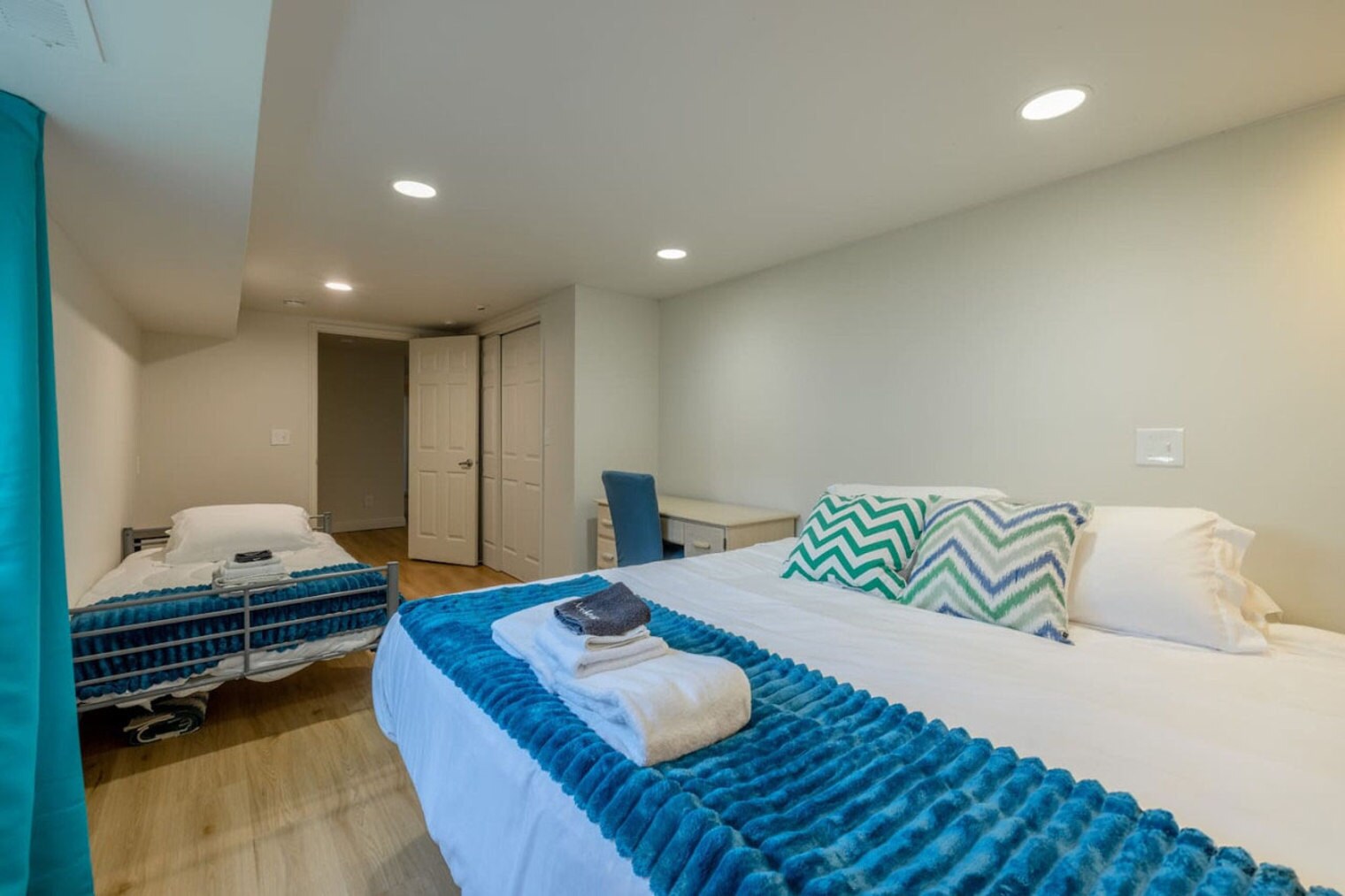 Building Photo - 9164 Coppercreek Cir