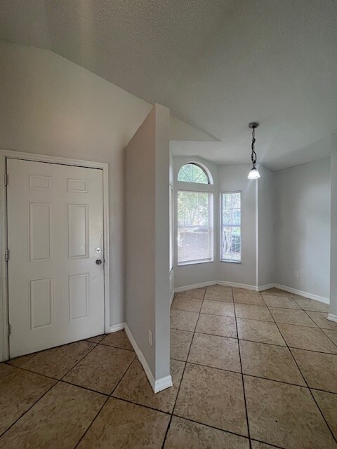 Building Photo - 9618 Rivers Bend Ct
