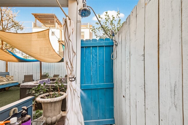 Building Photo - 1914 Shearn St