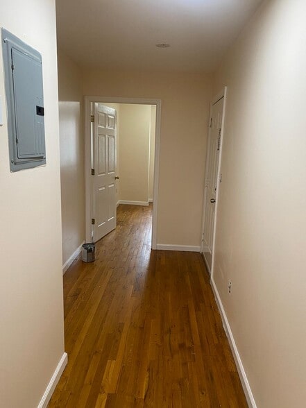 Building Photo - 1529 Parker St