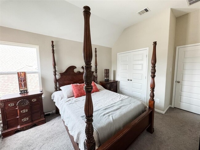 Building Photo - 4054 Northern Spruce Dr