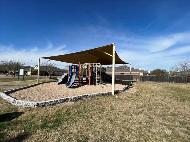 Building Photo - 116 Remington Dr