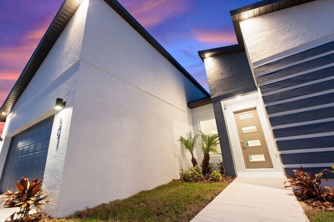 Building Photo - Deposit-Free! Modern, energy efficient hom...
