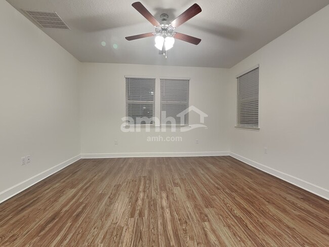 Building Photo - 5786 Hampton Creek Rd