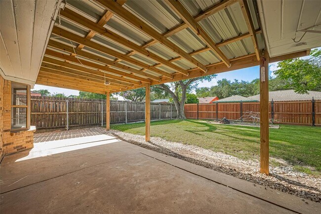 Building Photo - 14319 Waterville Way