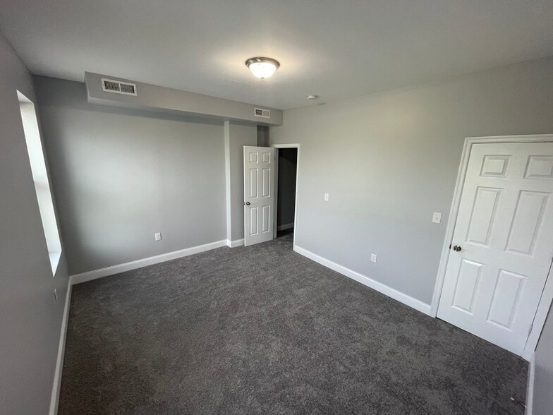 Bedroom - 1116 Homewood Ave