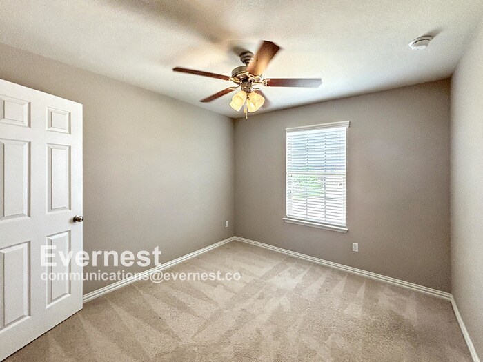 Building Photo - 16005 Hampton Bliss Trce