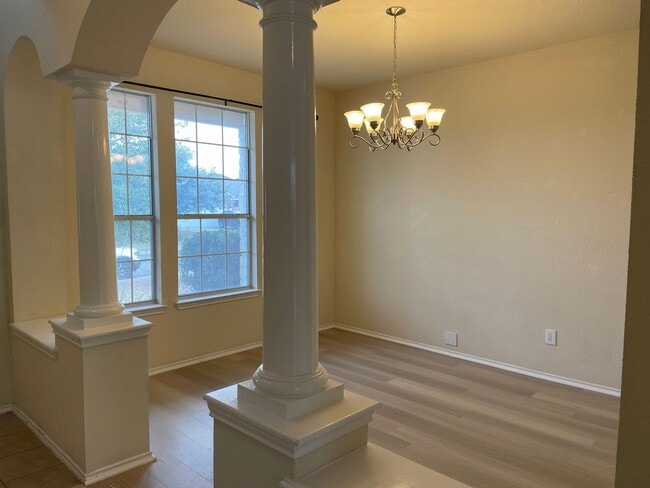 Building Photo - Bright & Spacious 3BR/2.5BA with Loft and Two-Car Garage in Sendero Springs