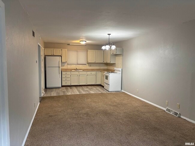 Building Photo - 4110 W Smithville Rd