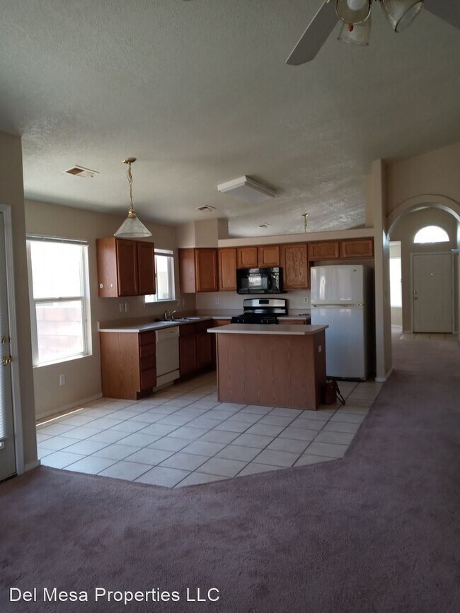 Building Photo - 3 br, 2 bath House - 7615 Kentwood NW