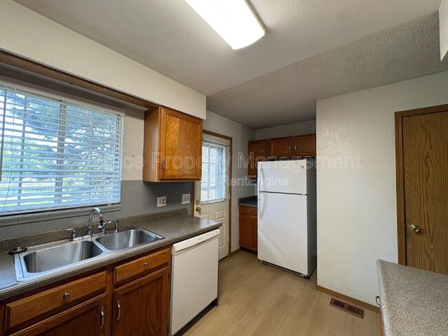 Building Photo - 2941 W 81st Ave