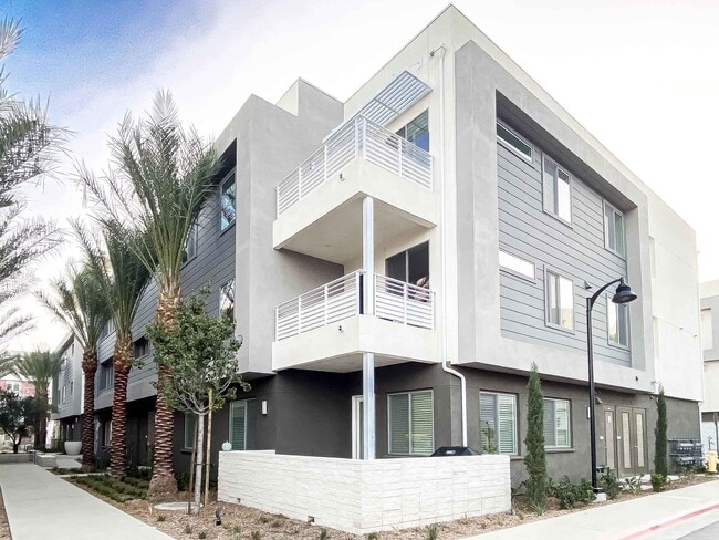 Primary Photo - 1893 Union St