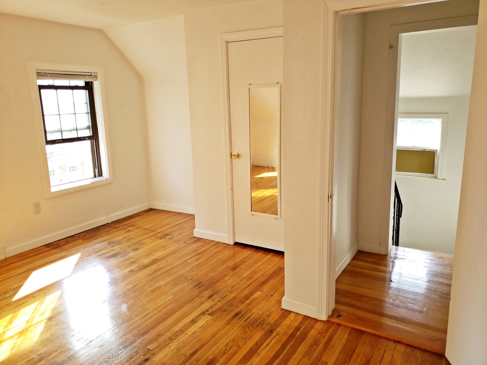 Building Photo - 71 Hudson St
