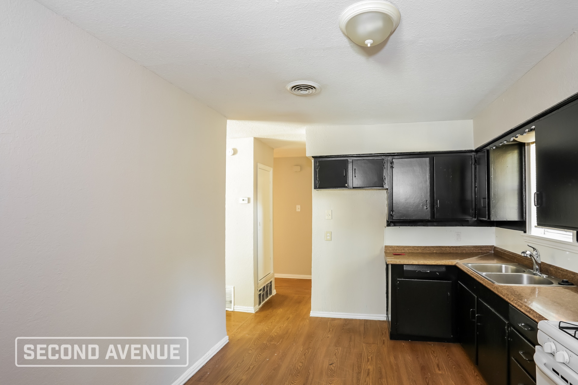 Building Photo - 2005 Mt Pleasant Dr