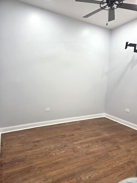 Building Photo - 2915 N Clybourn Ave