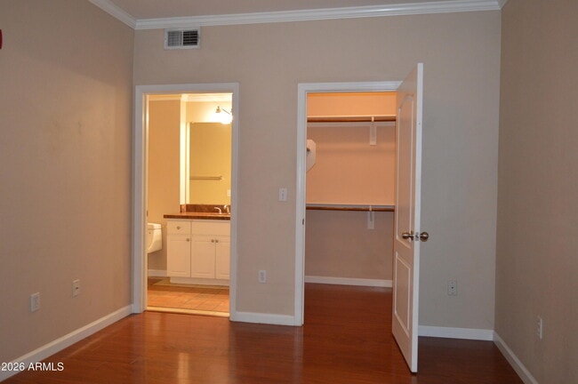 Building Photo - 1701 E Colter St