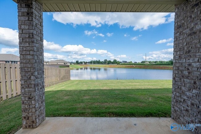 Building Photo - 106 Elaina Grey Ct