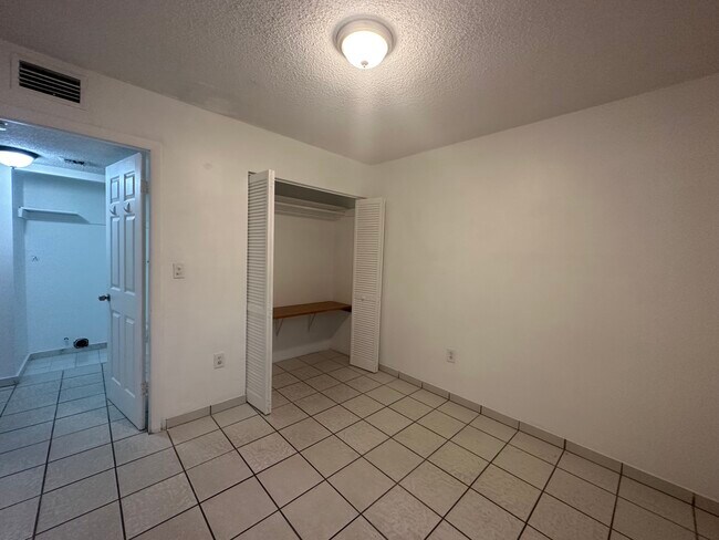 Bed 2 - 21444 NW 40th Circle Ct