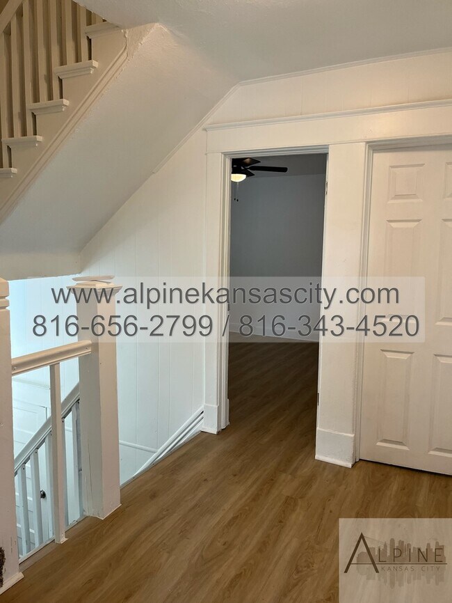 Building Photo - HUGE 3 Story Remodel!