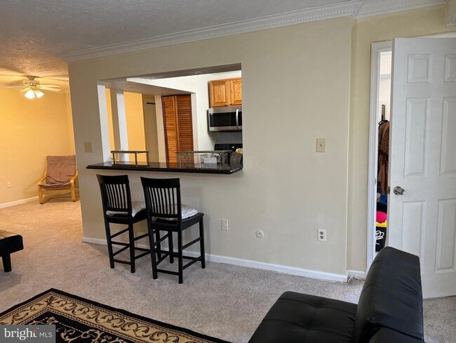 Building Photo - 7925 Mandan Rd