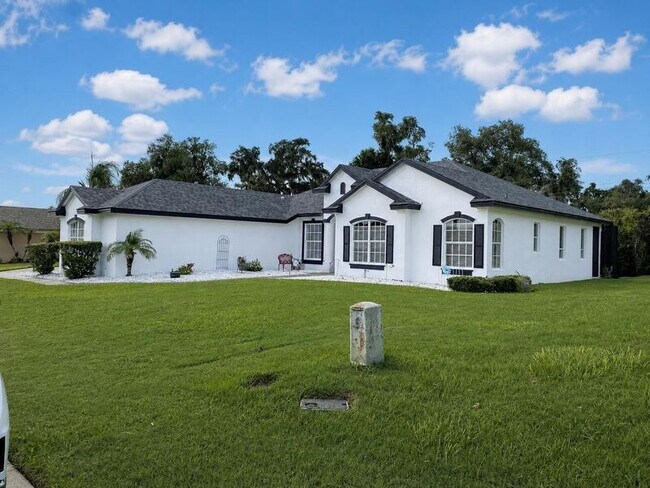 Building Photo - 3628 Frentress Dr