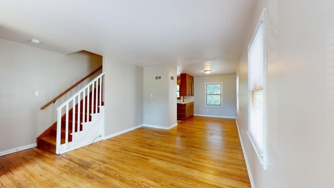 Building Photo - ISU Campus Area - Available August 1st