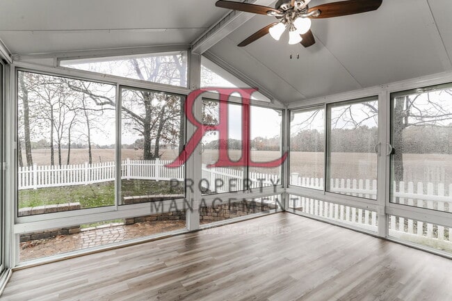 Building Photo - 5761 Ellis Brook Dr