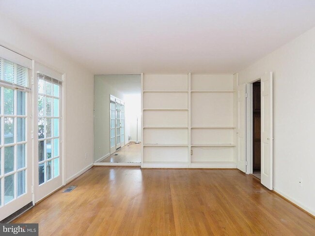 Building Photo - 9226 Bailey Ln