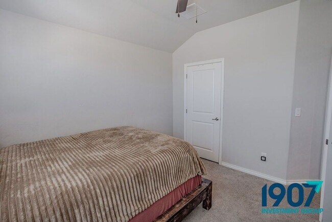 Building Photo - 2501 Caden Ct